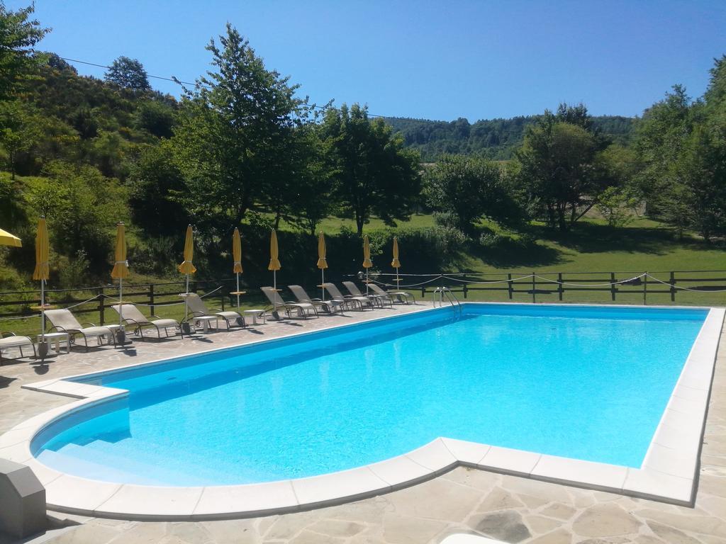 Agriturismo La Ferraia Pianello  Buitenkant foto