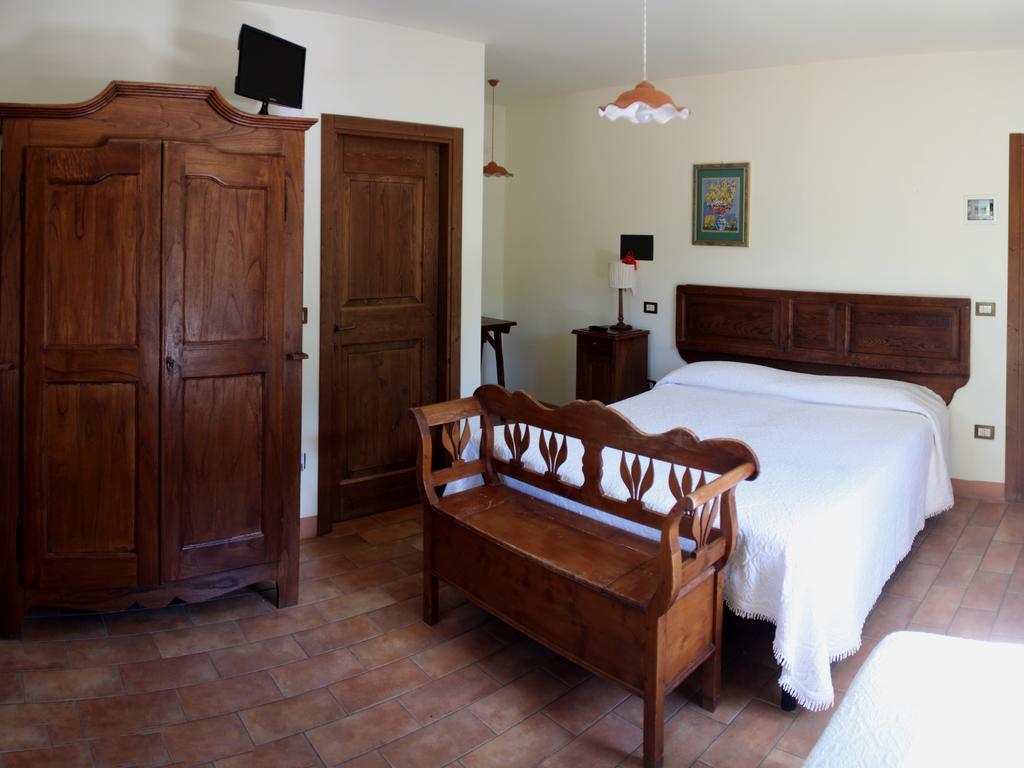 Agriturismo La Ferraia Pianello  Buitenkant foto