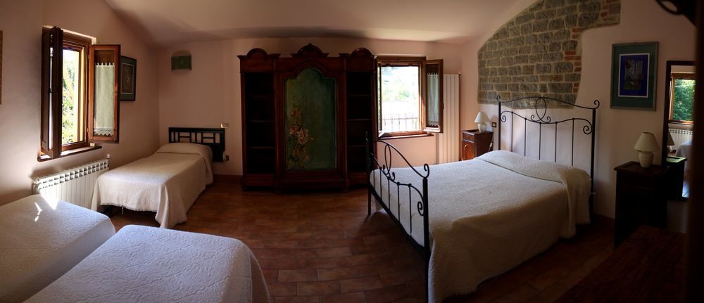Agriturismo La Ferraia Pianello  Buitenkant foto