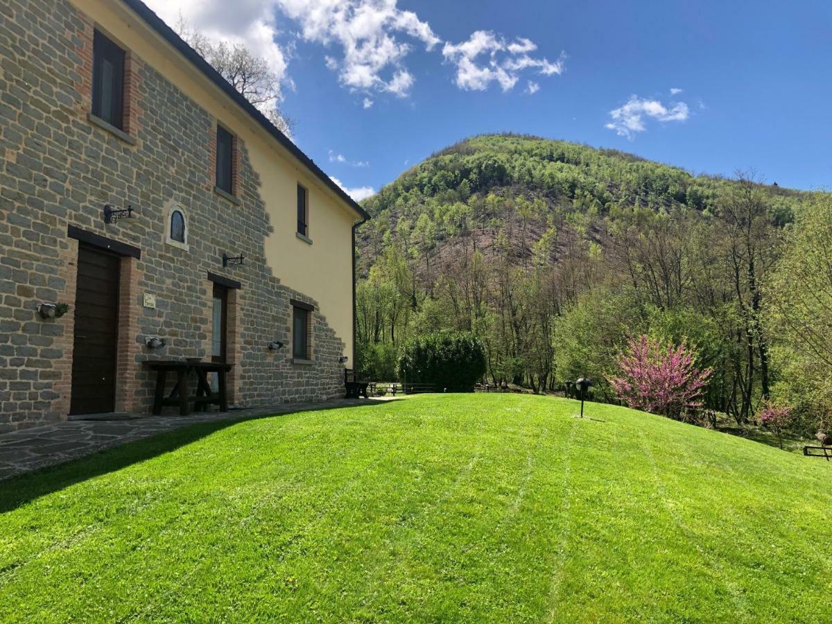 Agriturismo La Ferraia Pianello  Buitenkant foto