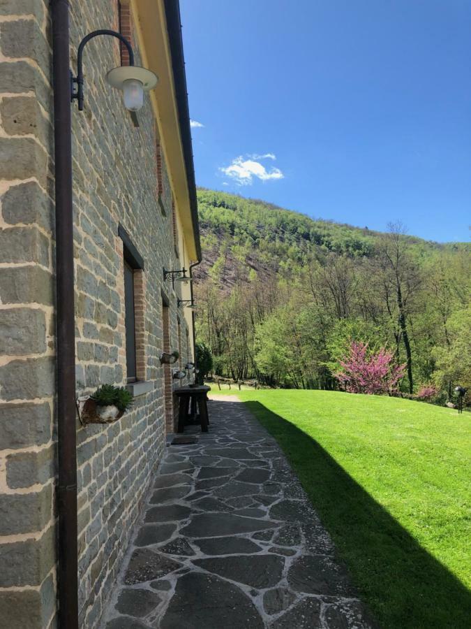 Agriturismo La Ferraia Pianello  Buitenkant foto