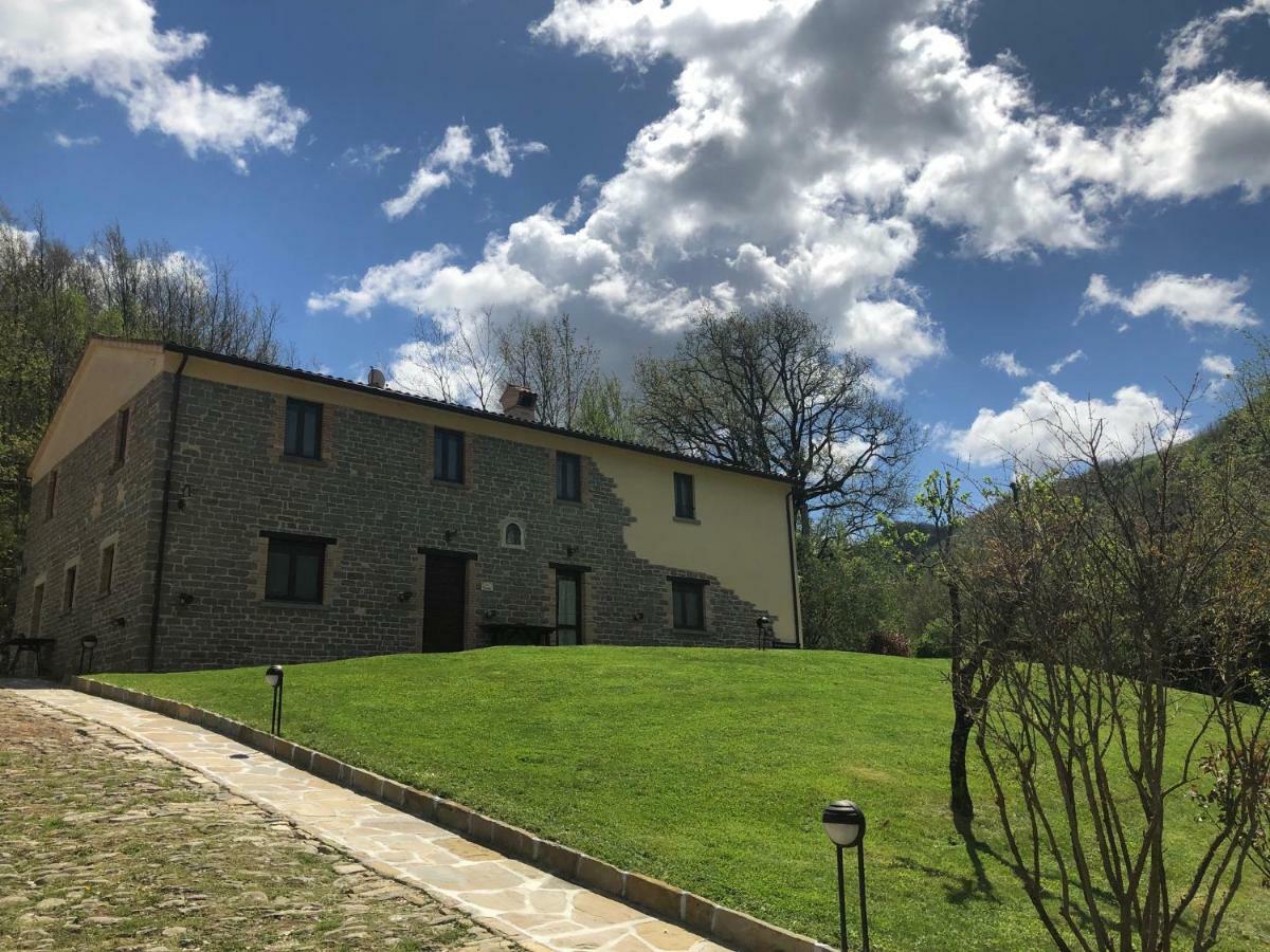 Agriturismo La Ferraia Pianello  Buitenkant foto